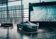 Obrovskou přední masku dostal i kabriolet BMW řady 4
